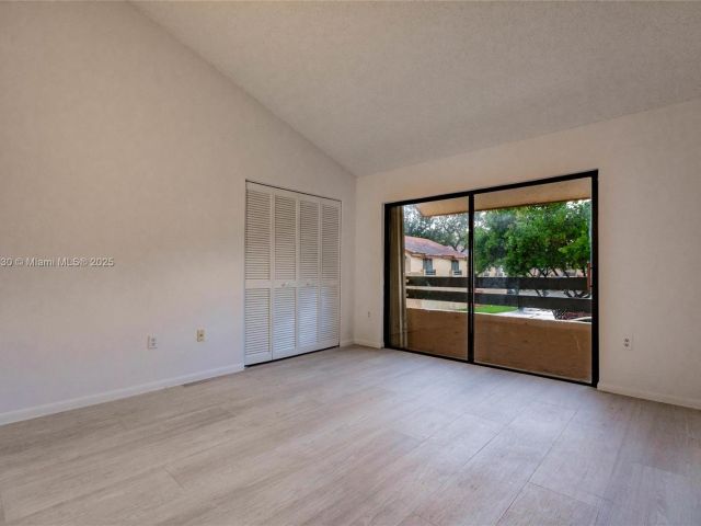 2-bedroom home for sale in Miami - 7820 SW 102nd Ln - MondialRealty