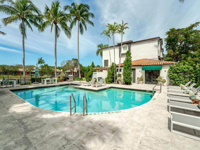 Home for rent at 20889 Saint Andrews Boulevard - photo 6541801