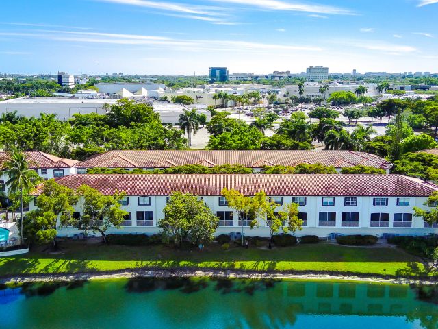 Home for rent at 20889 Saint Andrews Boulevard - photo 6541813