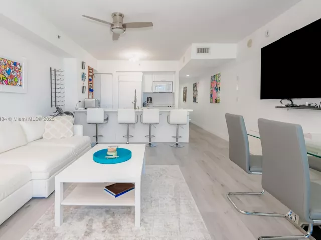 1-bedroom condo for rent in Hallandale Beach - 1830 S Ocean Dr 1605 - MondialRealty