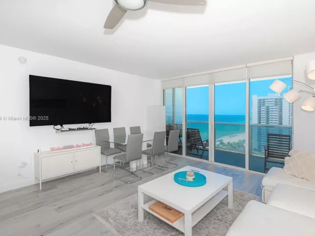 1-bedroom condo for rent in Hallandale Beach - 1830 S Ocean Dr 1605 - MondialRealty