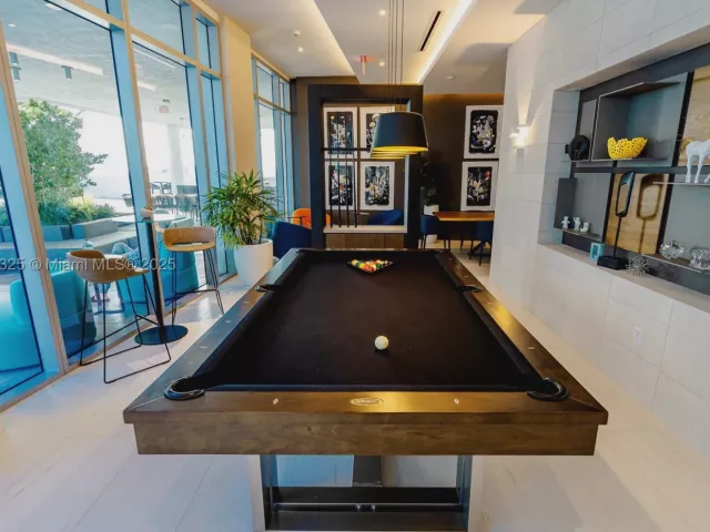 1-bedroom condo for sale in Miami -  - MondialRealty