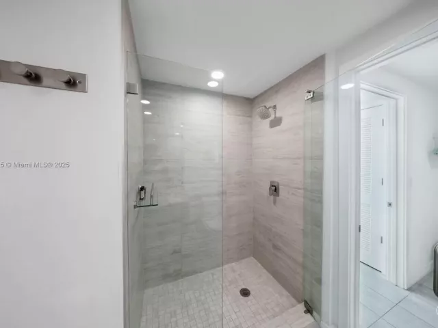 Apartment for sale  Unit # - photo 6543577