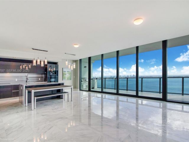 Apartment for sale  Unit #3102 - photo 6544671