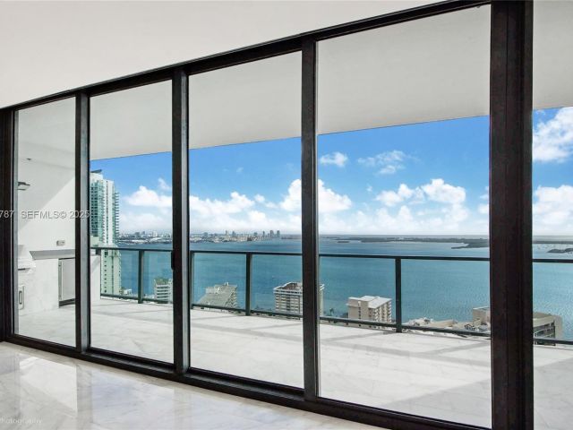 Apartment for sale  Unit #3102 - photo 6544673