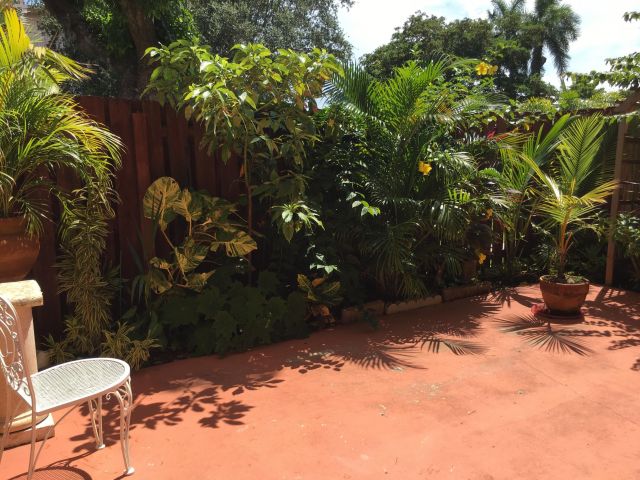 Home for rent at 1251 S Federal Hwy 1190 Highway 1190 - photo 6541832