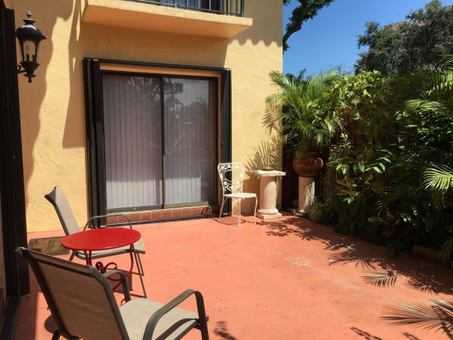 Home for rent at 1251 S Federal Hwy 1190 Highway 1190 - photo 6541833