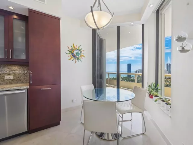 Apartment for rent  Unit #TS8 - photo 6540839