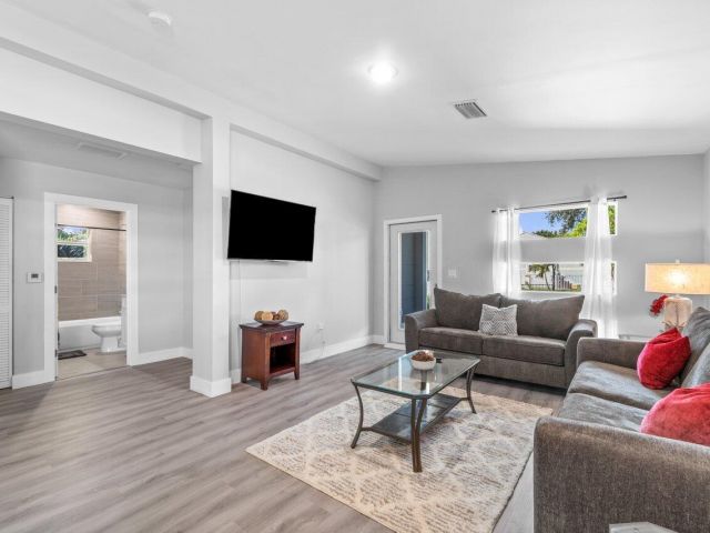 Home for sale at 408 SW 4th Street - photo 6541439