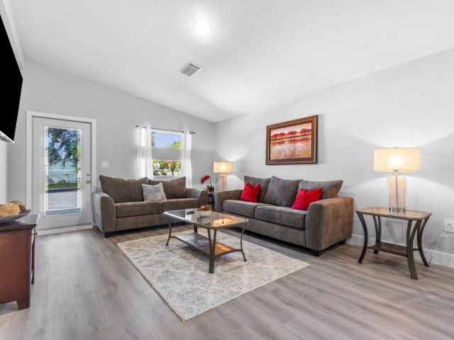 Home for sale at 408 SW 4th Street - photo 6541440