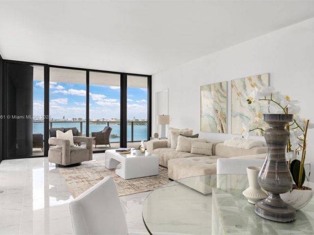 Apartment for sale  Unit #2201 - photo 6604374