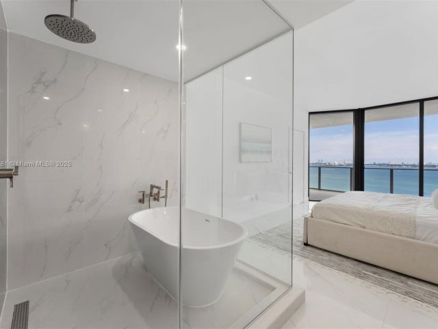 Apartment for sale  Unit #2201 - photo 6604375