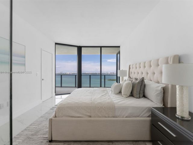 Apartment for sale  Unit #2201 - photo 6604376