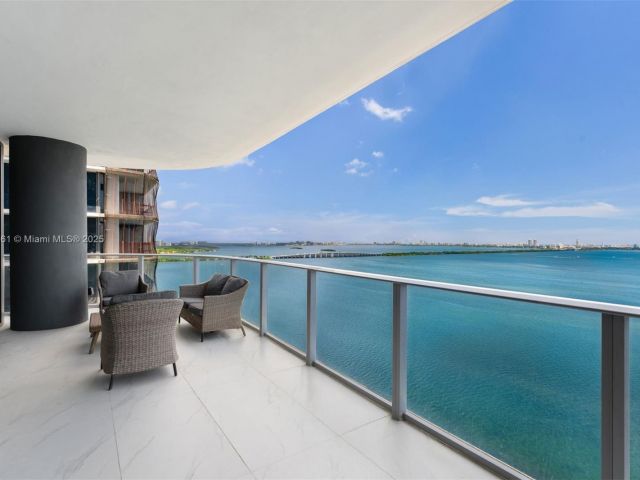 Apartment for sale  Unit #2201 - photo 6604377