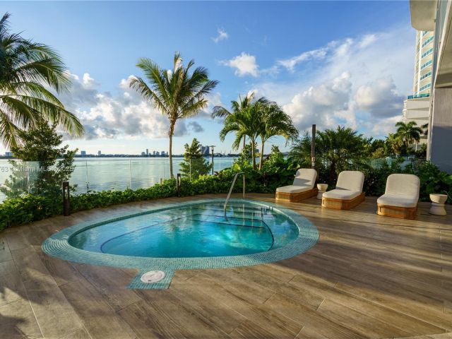 Apartment for sale  Unit #4702 - photo 6604343