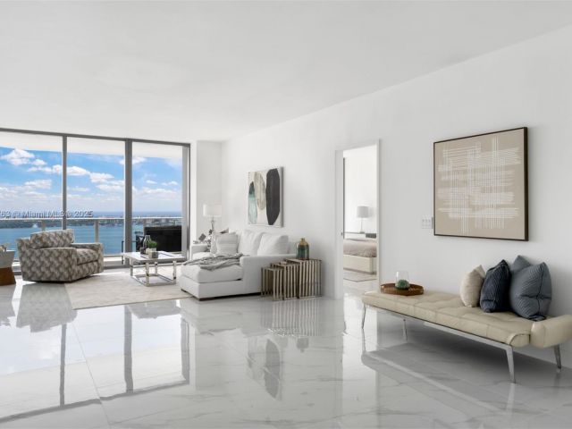 Apartment for sale  Unit #4702 - photo 6604348