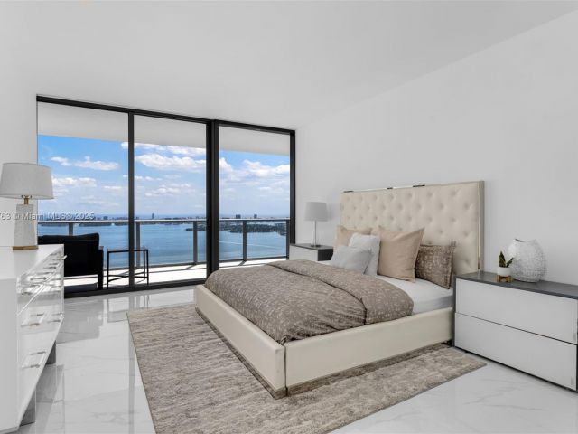 Apartment for sale  Unit #4702 - photo 6604355