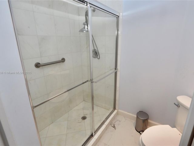 Apartment for rent  Unit #2510 - photo 6543826