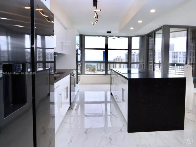 2-bedroom condo for rent in Aventura - 3530 Mystic Pointe Dr 2510 - MondialRealty