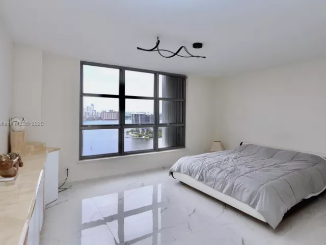 2-bedroom condo for rent in Aventura - 3530 Mystic Pointe Dr 2510 - MondialRealty