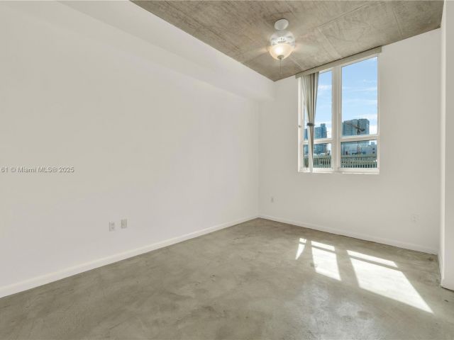 2-bedroom condo for sale in Miami - 234 NE 3rd St 601 - MondialRealty