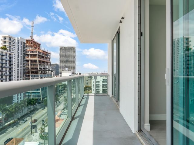 Apartment for sale  Unit #1102 - photo 6836319