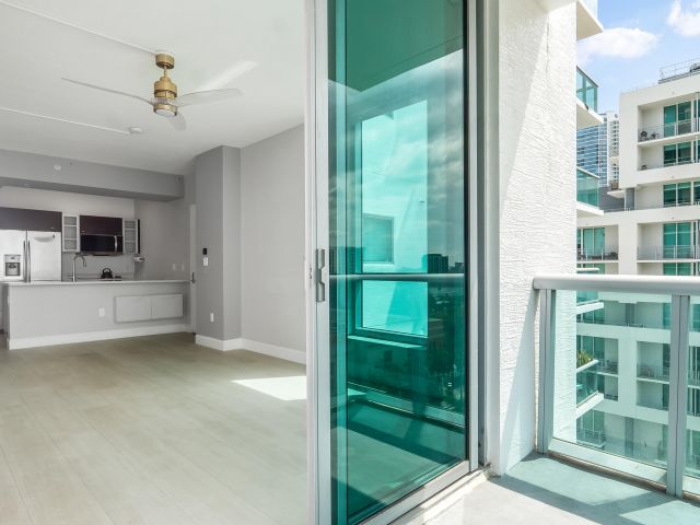 Apartment for sale  Unit #1102 - photo 6836322