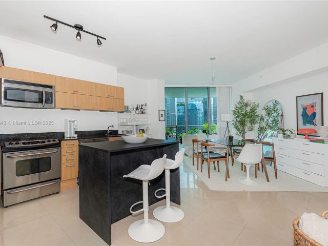 Apartment for sale  Unit #3508 - photo 7441586