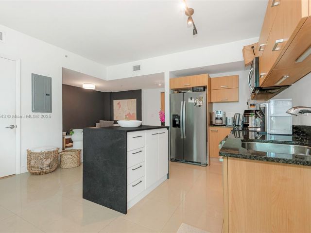 Apartment for sale  Unit #3508 - photo 7441594