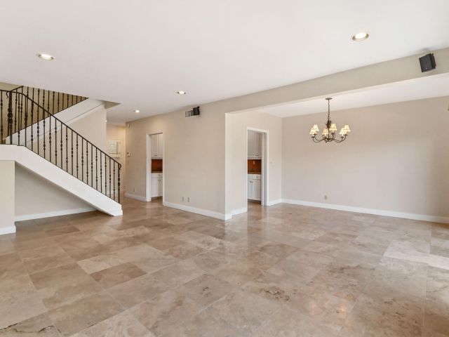 Home for rent at 800 Andrews 3 Avenue 3 - photo 6545468