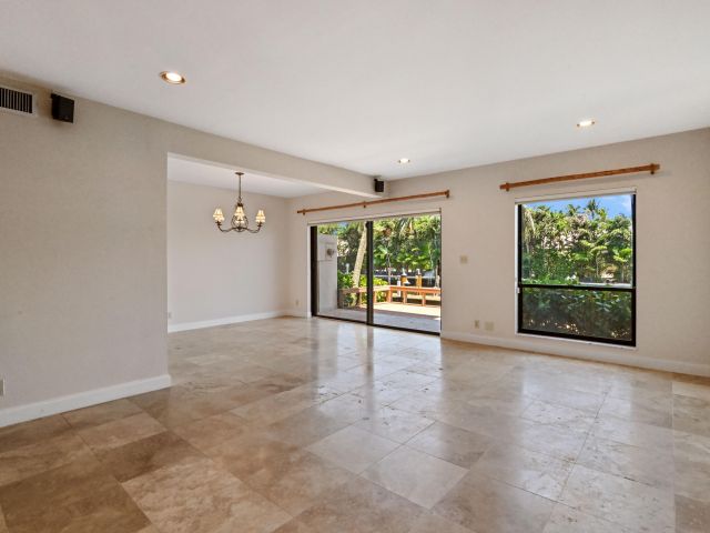 Home for rent at 800 Andrews 3 Avenue 3 - photo 6545469