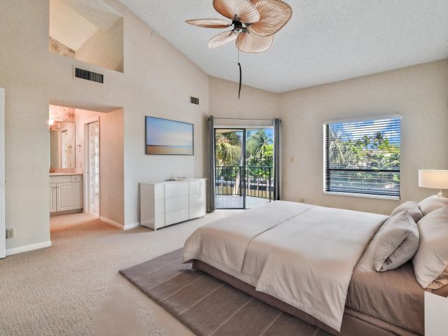 Home for rent at 800 Andrews 3 Avenue 3 - photo 6545474