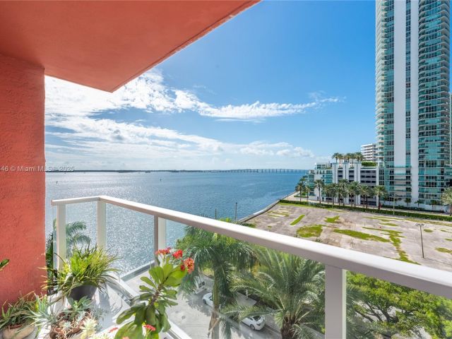 Apartment for sale  Unit #609 - photo 6549345