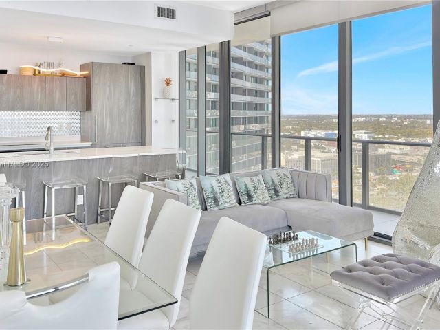 Apartment for rent  Unit #2407 - photo 6546715