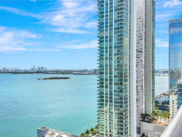 Apartment for rent  Unit #2407 - photo 6546720