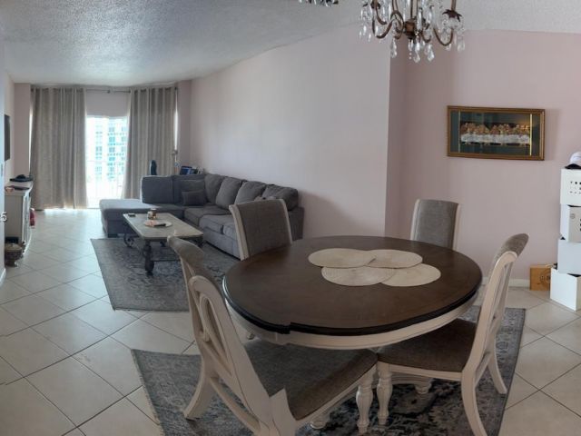 1-bedroom condo for sale in Hallandale Beach - 1965 S Ocean Dr 7D - MondialRealty