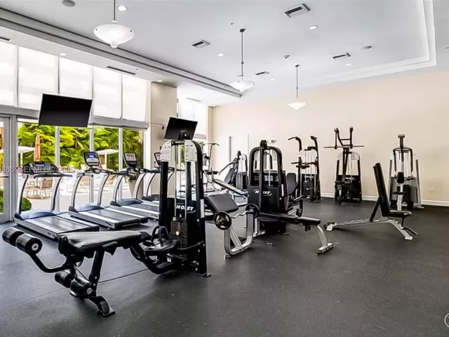 2-bedroom condo for sale in Aventura - 18800 NE 29th Ave 609 - MondialRealty