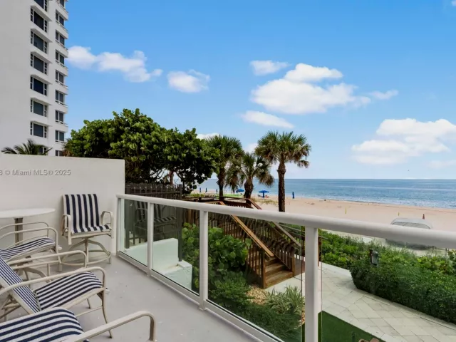 3-bedroom condo for sale in Fort Lauderdale - 3550 Galt Ocean Dr 111 - MondialRealty