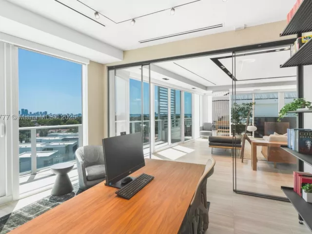 4-bedroom condo for sale in Miami Beach - 4701 N Meridian Ave 512 - MondialRealty
