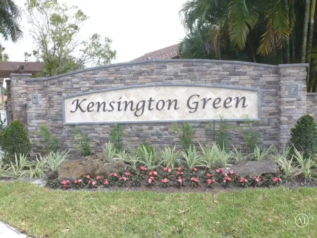 4-bedroom condo for sale in Miami Beach - 4701 N Meridian Ave 512 - MondialRealty