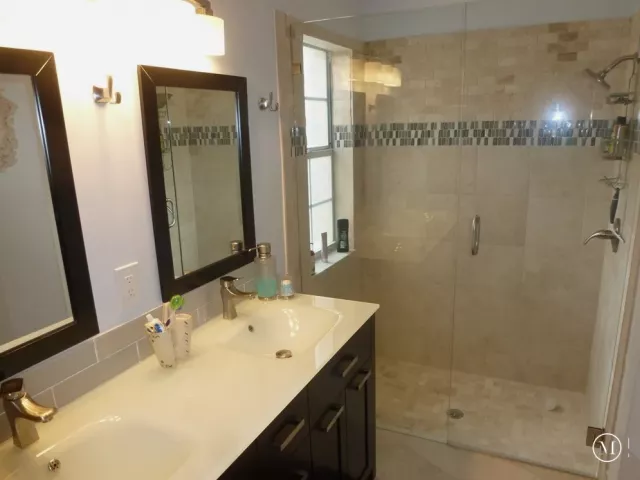 4-bedroom condo for sale in Miami Beach - 4701 N Meridian Ave 512 - MondialRealty