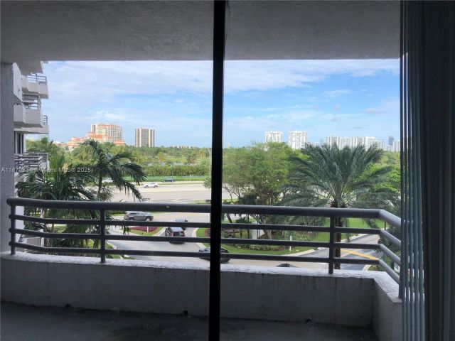 Apartment for sale  Unit #LP10 - photo 7430715