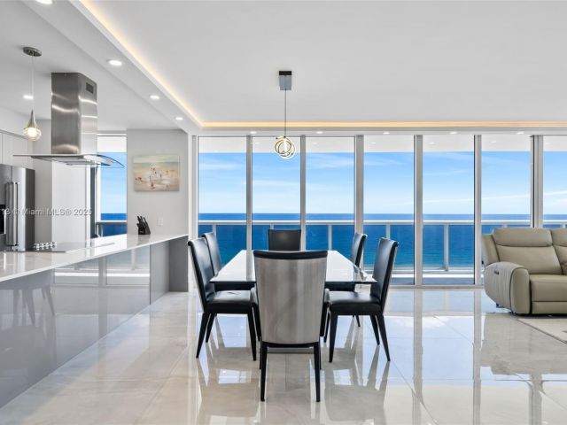 Apartment for rent  Unit #1002 - photo 6547373