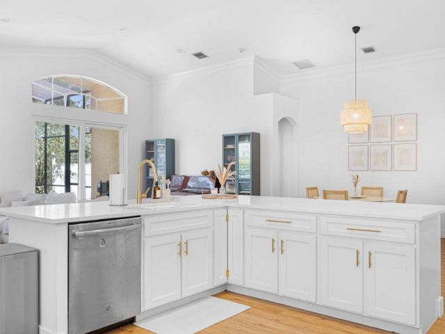 Home for rent at 2887 N Bight - photo 6547453