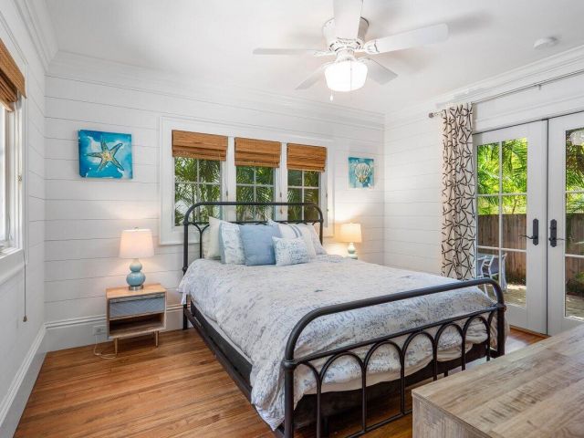 Home for rent at 918 NE 5th Street - photo 6547112