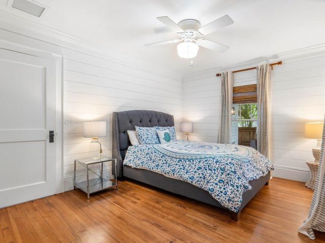 Home for rent at 918 NE 5th Street - photo 6547116