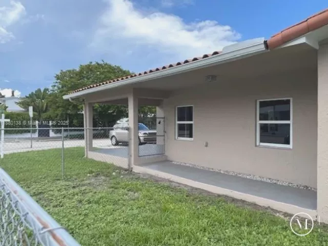 3-bedroom home for rent in Miami - 200 NE 44th St 0 - MondialRealty