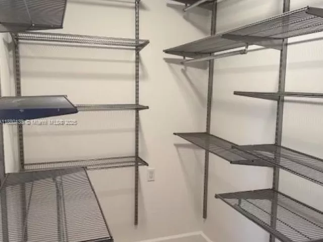 3-bedroom home for rent in Miami - 200 NE 44th St 0 - MondialRealty