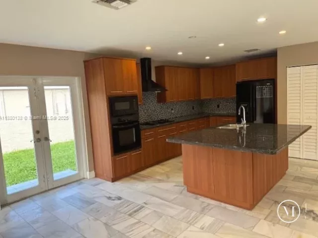 3-bedroom home for rent in Miami - 200 NE 44th St 0 - MondialRealty