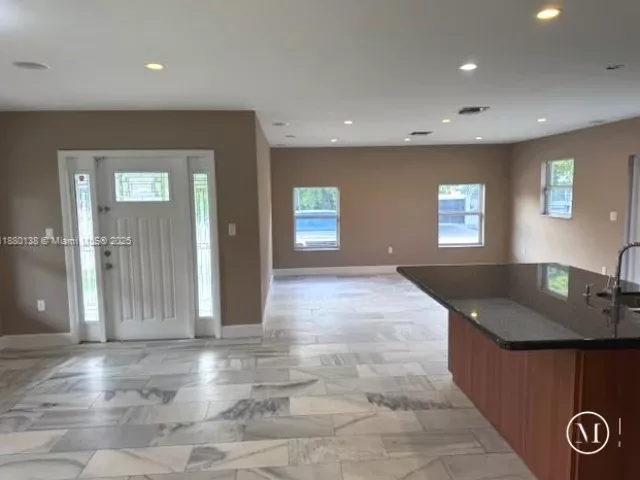 3-bedroom home for rent in Miami - 200 NE 44th St 0 - MondialRealty